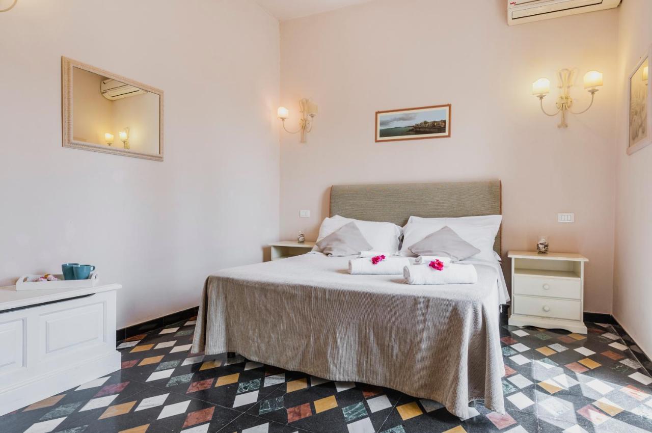 Calliope'S Apartments - Stella Del Mare Syracuse Exterior foto
